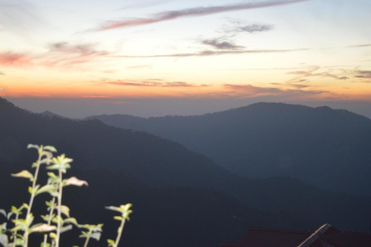 Spangle Heights Shimla, Suites And Residences Exterior photo